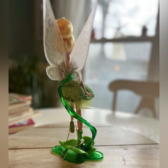 Disney Tinker bell Doll - with stand - Picture 9 of 9